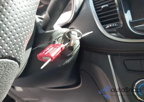 2020 Chevrolet Trax Fwd Ls z USA, uszkodzony, nr VIN KL7CJKSB1LB059214